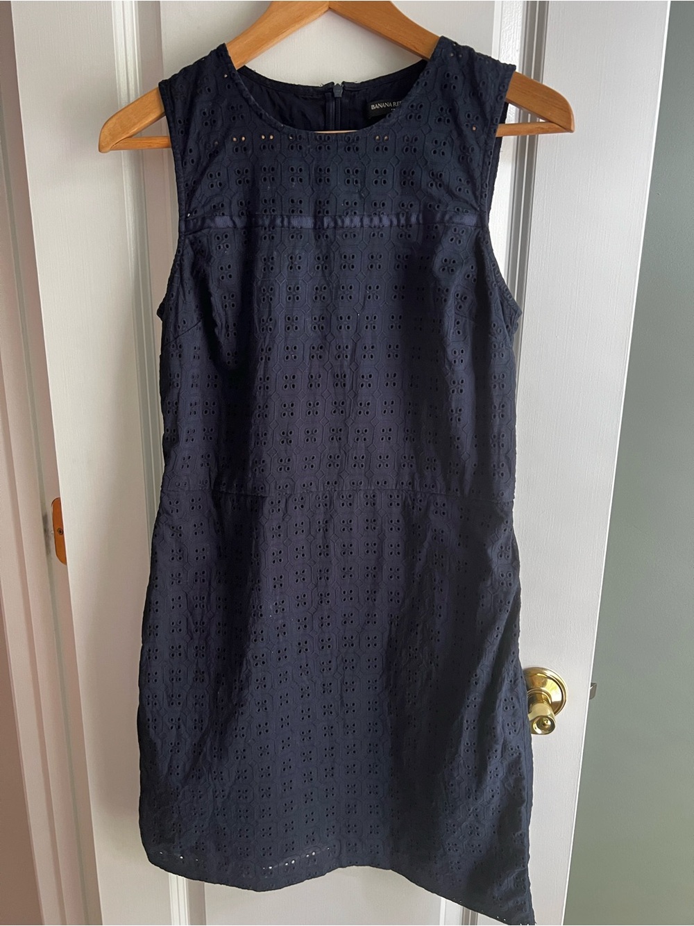 Banana Republic Navy Eyelet Sleeveless Cotton Shift Dress Size 6
